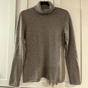 Saks Fifth Avenue Black Label Taupe Gray Neutral 100% Cashmere Turtleneck Medium